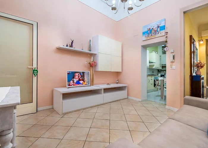 La Casina Dal Cuore Апартаменти В'яреджо